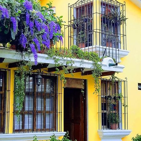 Villas Santa Ana-Ricardo Antigua ภายนอก รูปภาพ