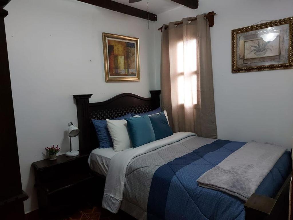Villas Santa Ana-Ricardo Antigua ภายนอก รูปภาพ