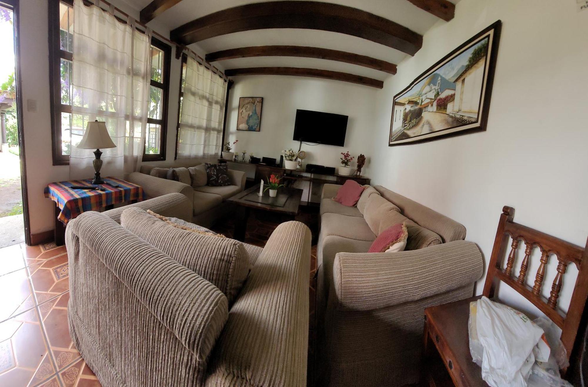 Villas Santa Ana-Ricardo Antigua ภายนอก รูปภาพ