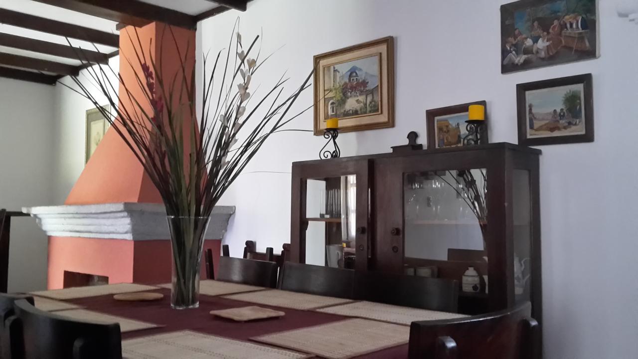 Villas Santa Ana-Ricardo Antigua ภายนอก รูปภาพ