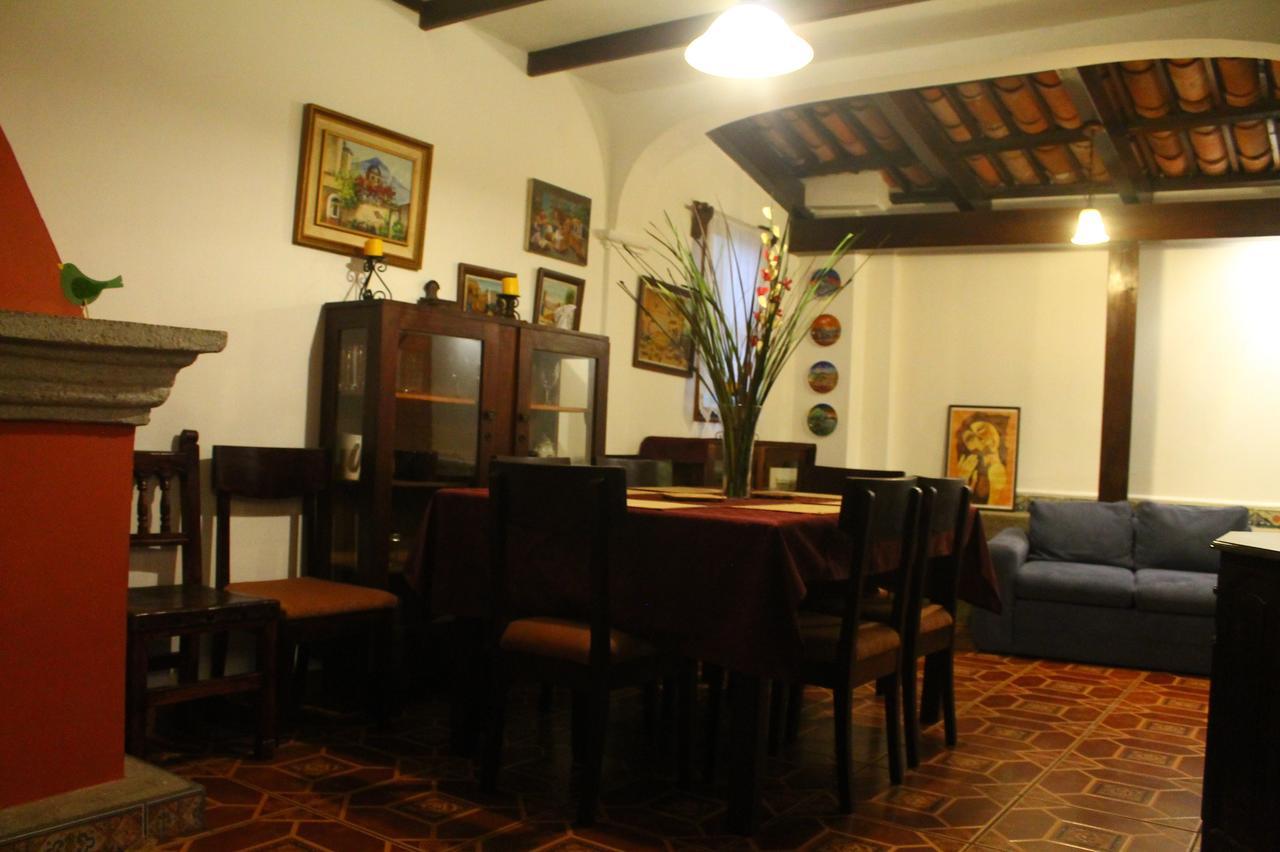 Villas Santa Ana-Ricardo Antigua ภายนอก รูปภาพ