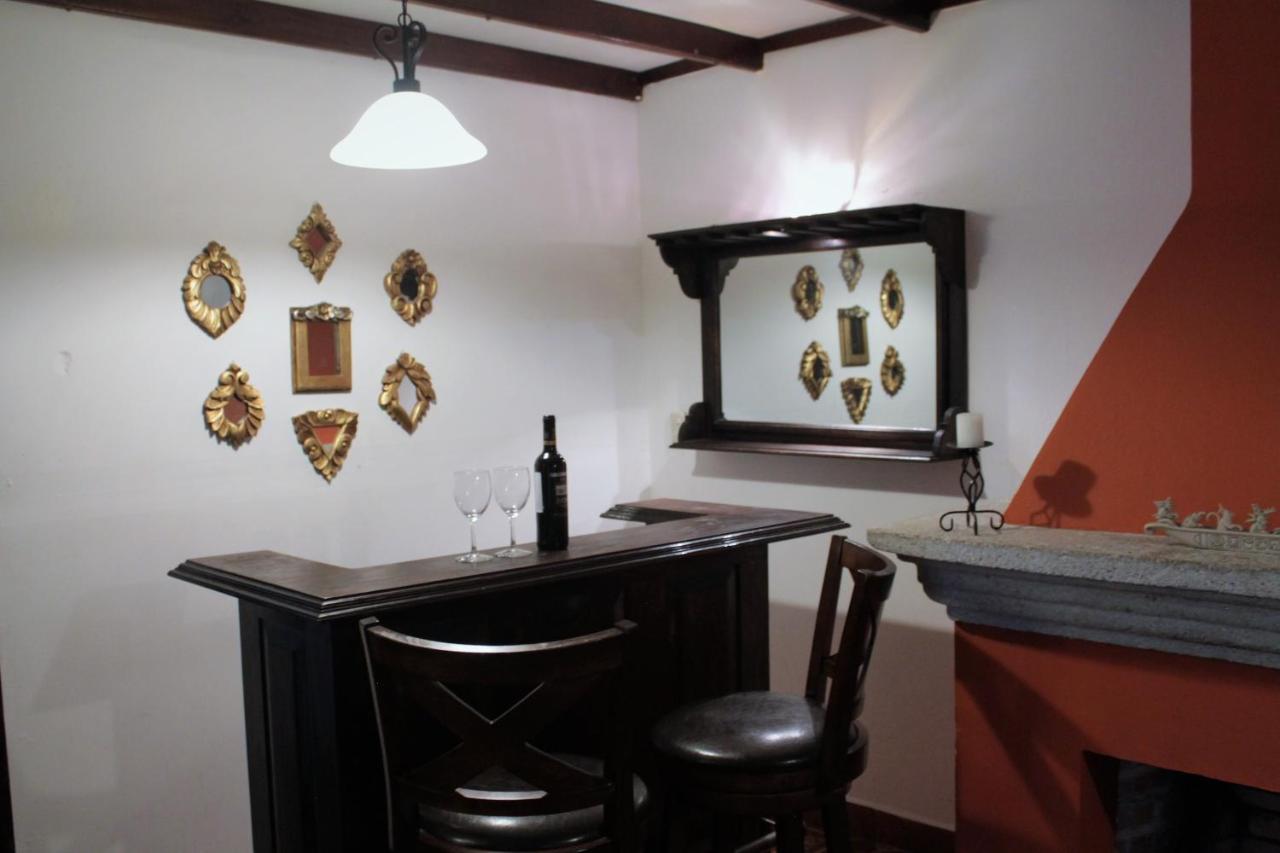 Villas Santa Ana-Ricardo Antigua ภายนอก รูปภาพ
