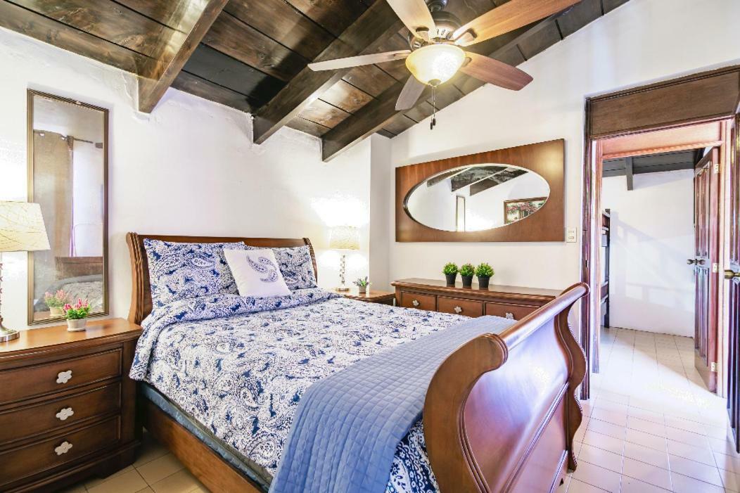 Villas Santa Ana-Ricardo Antigua ภายนอก รูปภาพ