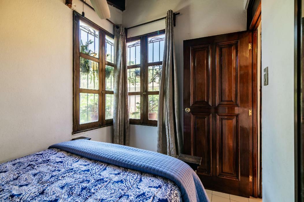 Villas Santa Ana-Ricardo Antigua ภายนอก รูปภาพ
